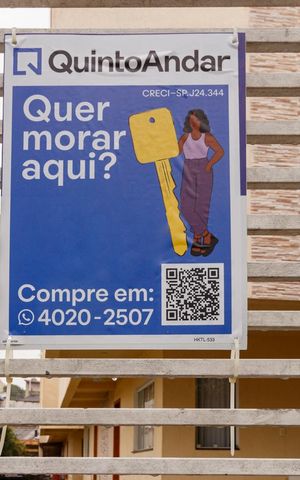 Casa de condomínio à venda com 144m², 3 quartos e 2 vagas Casa de condomínio à venda com 144m², 3 quartos e 2 vagasPlaquinha HKTL-533