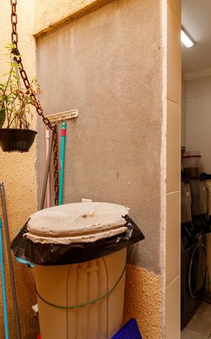 Casa de condomínio à venda com 144m², 3 quartos e 2 vagas Casa de condomínio à venda com 144m², 3 quartos e 2 vagasÁrea de Serviço