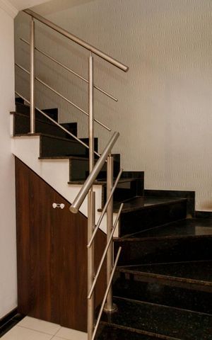 Casa de condomínio à venda com 144m², 3 quartos e 2 vagas Casa de condomínio à venda com 144m², 3 quartos e 2 vagasSala