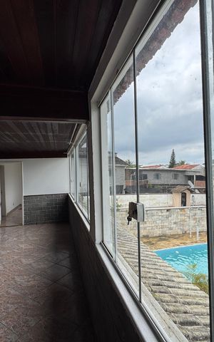 Casa de condomínio para alugar com 550m², 4 quartos e 4 vagas Casa de condomínio para alugar com 550m², 4 quartos e 4 vagasEdícula - Sala