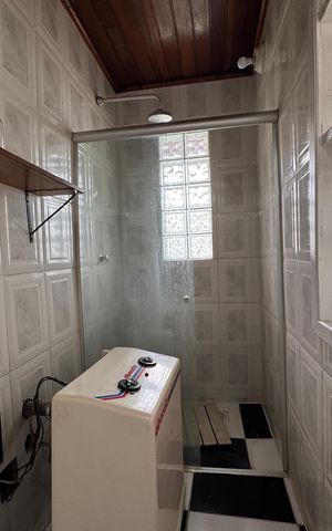 Casa de condomínio para alugar com 550m², 4 quartos e 4 vagas Casa de condomínio para alugar com 550m², 4 quartos e 4 vagasEdícula - Sauna