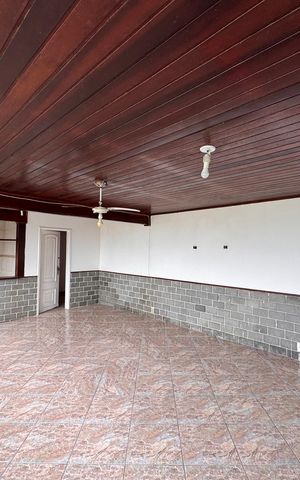 Casa de condomínio para alugar com 550m², 4 quartos e 4 vagas Casa de condomínio para alugar com 550m², 4 quartos e 4 vagasEdícula - Sala