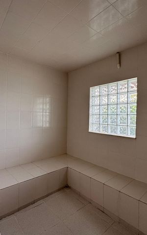 Casa de condomínio para alugar com 550m², 4 quartos e 4 vagas Casa de condomínio para alugar com 550m², 4 quartos e 4 vagasEdícula - Sauna