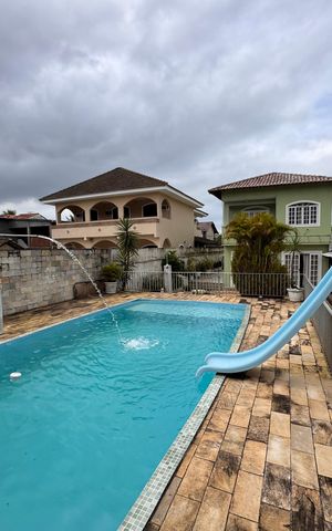Casa de condomínio para alugar com 550m², 4 quartos e 4 vagas Casa de condomínio para alugar com 550m², 4 quartos e 4 vagasÁrea externa