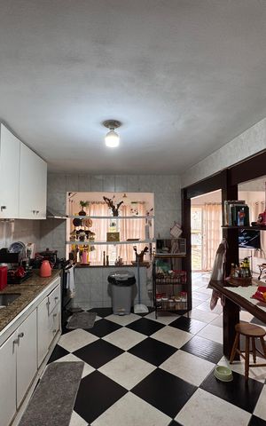 Casa de condomínio para alugar com 550m², 4 quartos e 4 vagas Casa de condomínio para alugar com 550m², 4 quartos e 4 vagasCozinha