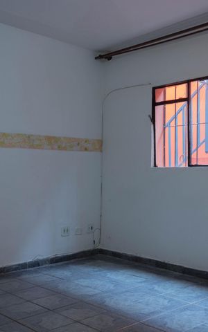 Casa para alugar com 92m², 2 quartos e sem vaga Casa para alugar com 92m², 2 quartos e sem vagaSala
