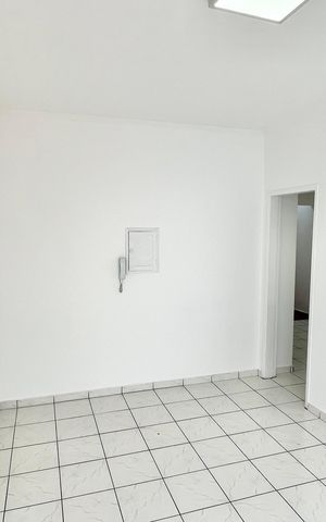 Apartamento à venda com 72m², 2 quartos e sem vaga Apartamento à venda com 72m², 2 quartos e sem vagaSala