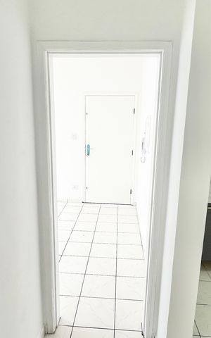 Apartamento à venda com 72m², 2 quartos e sem vaga Apartamento à venda com 72m², 2 quartos e sem vagaCorredor