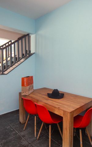 Casa à venda com 150m², 3 quartos e 5 vagas Casa à venda com 150m², 3 quartos e 5 vagasÁrea gourmet