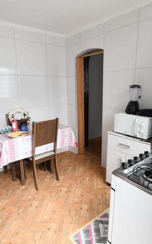 Casa à venda com 367m², 9 quartos e 6 vagasCasa Fundos 1 - Cozinha