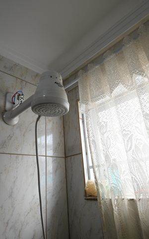 Casa à venda com 367m², 9 quartos e 6 vagasCasa Fundos 1 - Banheiro