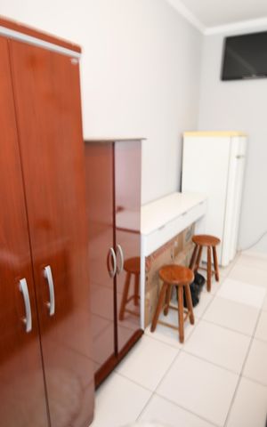 Casa à venda com 367m², 9 quartos e 6 vagasCasa Fundos 3 - Quarto 2