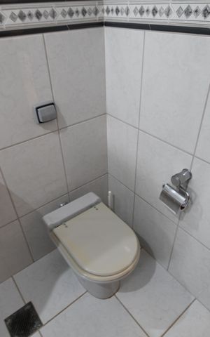 Casa à venda com 367m², 9 quartos e 6 vagasBanheiro Social