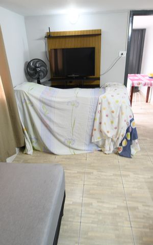 Casa à venda com 367m², 9 quartos e 6 vagasCasa Fundos 2 - Quarto