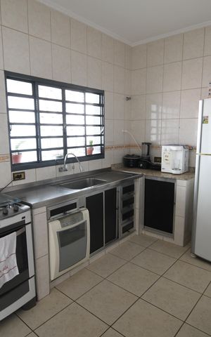 Casa à venda com 367m², 9 quartos e 6 vagasCozinha