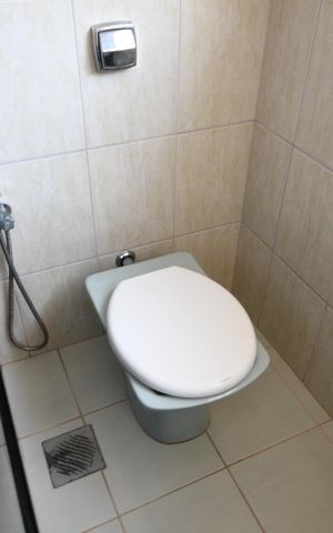 Casa à venda com 367m², 9 quartos e 6 vagasBanheiro da Suíte