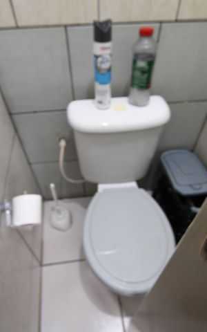 Casa à venda com 367m², 9 quartos e 6 vagasCasa Fundos 3 - Banheiro