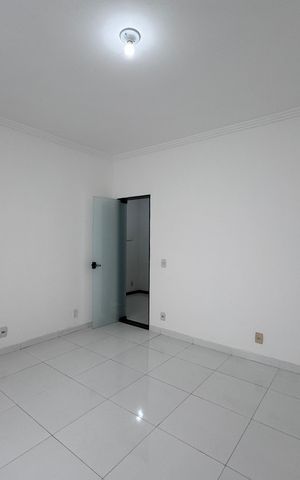 Casa de condomínio à venda com 350m², 4 quartos e 1 vaga Casa de condomínio à venda com 350m², 4 quartos e 1 vagaSuíte 2