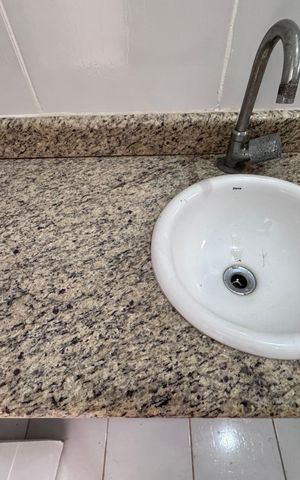 Casa de condomínio à venda com 350m², 4 quartos e 1 vaga Casa de condomínio à venda com 350m², 4 quartos e 1 vagaEdícula - Suíte - Banheiro