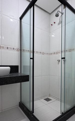Casa de condomínio à venda com 350m², 4 quartos e 1 vaga Casa de condomínio à venda com 350m², 4 quartos e 1 vagaBanheiro Social