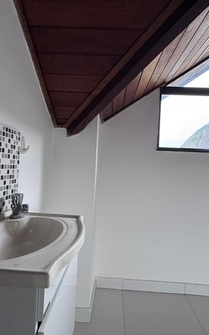 Casa de condomínio à venda com 350m², 4 quartos e 1 vaga Casa de condomínio à venda com 350m², 4 quartos e 1 vagaSótão