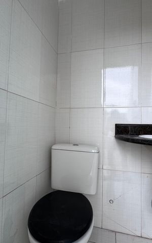 Casa de condomínio à venda com 350m², 4 quartos e 1 vaga Casa de condomínio à venda com 350m², 4 quartos e 1 vagaÁrea externa - Banheiro