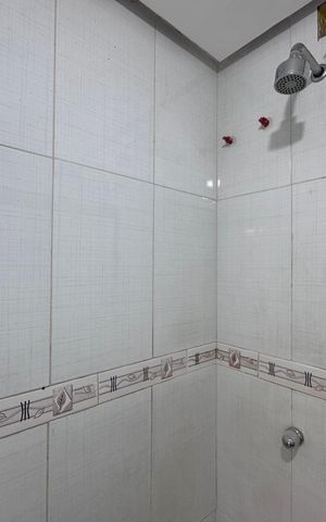 Casa de condomínio à venda com 350m², 4 quartos e 1 vaga Casa de condomínio à venda com 350m², 4 quartos e 1 vagaBanheiro Social