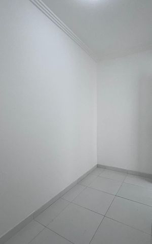 Casa de condomínio à venda com 350m², 4 quartos e 1 vaga Casa de condomínio à venda com 350m², 4 quartos e 1 vagaSuíte 1 - Closet