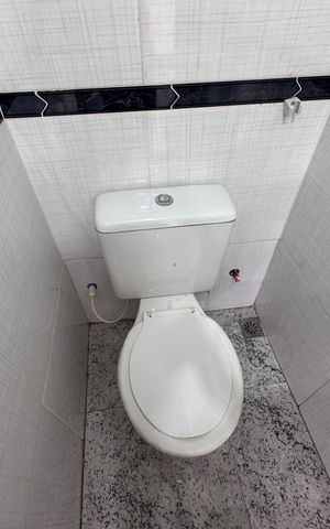Casa de condomínio à venda com 350m², 4 quartos e 1 vaga Casa de condomínio à venda com 350m², 4 quartos e 1 vagaLavabo