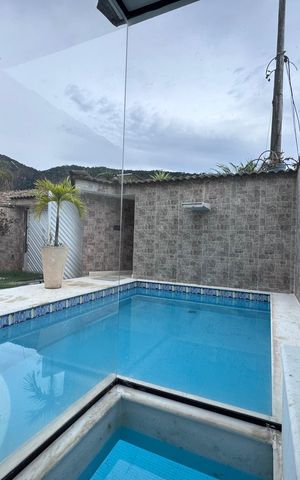 Casa de condomínio à venda com 350m², 4 quartos e 1 vaga Casa de condomínio à venda com 350m², 4 quartos e 1 vagaÁrea externa