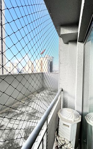Studio para alugar com 26m², 1 quarto e 1 vaga Studio para alugar com 26m², 1 quarto e 1 vagaVaranda