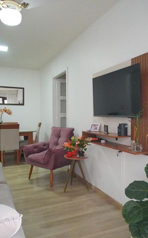 Apartamento à venda com 67m², 2 quartos e 1 vagaSala