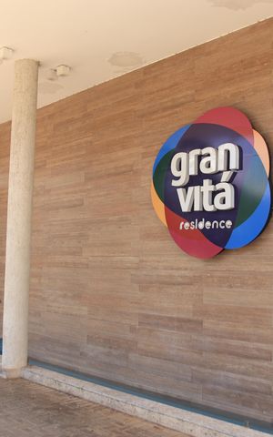 Apartamento para alugar com 68m², 2 quartos e 1 vagaFachada