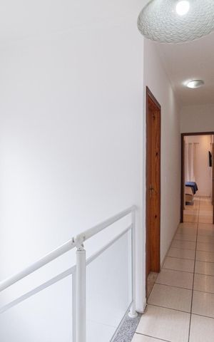 Casa à venda com 135m², 3 quartos e 2 vagas Casa à venda com 135m², 3 quartos e 2 vagasCorredor