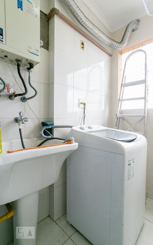Apartamento para alugar com 58m², 2 quartos e 1 vaga