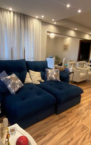 Apartamento à venda com 144m², 3 quartos e 2 vagas Apartamento à venda com 144m², 3 quartos e 2 vagasSala