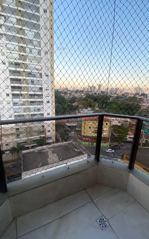 Apartamento à venda com 144m², 3 quartos e 2 vagas Apartamento à venda com 144m², 3 quartos e 2 vagasVaranda
