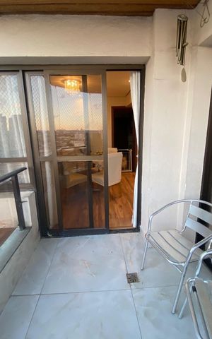 Apartamento à venda com 144m², 3 quartos e 2 vagas Apartamento à venda com 144m², 3 quartos e 2 vagasVaranda