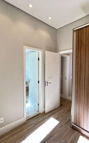Apartamento à venda com 151m², 3 quartos e 2 vagas Apartamento à venda com 151m², 3 quartos e 2 vagasSuíte 1