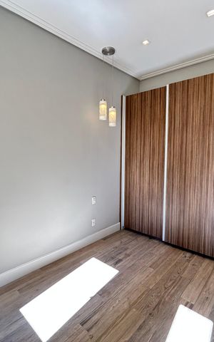 Apartamento à venda com 151m², 3 quartos e 2 vagas Apartamento à venda com 151m², 3 quartos e 2 vagasSuíte 2