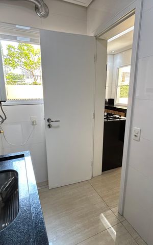 Apartamento à venda com 151m², 3 quartos e 2 vagas Apartamento à venda com 151m², 3 quartos e 2 vagasÁrea de Serviço