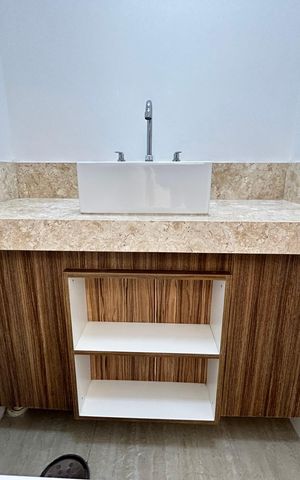 Apartamento à venda com 151m², 3 quartos e 2 vagas Apartamento à venda com 151m², 3 quartos e 2 vagasBanheiro social