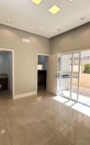 Apartamento à venda com 151m², 3 quartos e 2 vagas Apartamento à venda com 151m², 3 quartos e 2 vagasSala