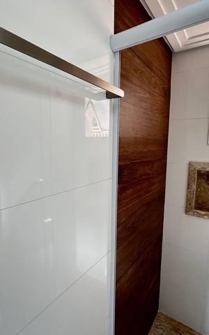 Apartamento à venda com 151m², 3 quartos e 2 vagas Apartamento à venda com 151m², 3 quartos e 2 vagasBanheiro da Suíte 1
