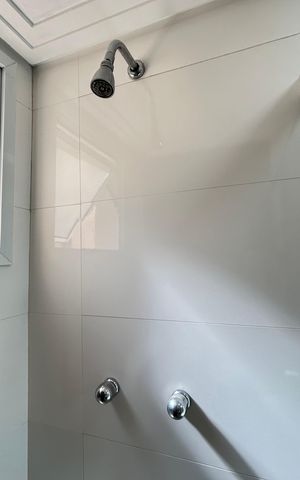 Apartamento à venda com 151m², 3 quartos e 2 vagas Apartamento à venda com 151m², 3 quartos e 2 vagasBanheiro da Suíte 1