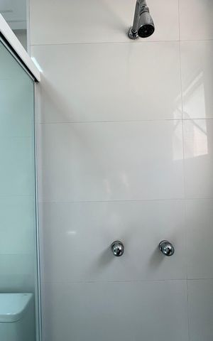 Apartamento à venda com 151m², 3 quartos e 2 vagas Apartamento à venda com 151m², 3 quartos e 2 vagasBanheiro da Suíte 2