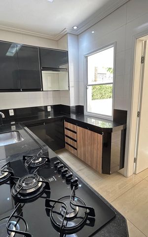 Apartamento à venda com 151m², 3 quartos e 2 vagas Apartamento à venda com 151m², 3 quartos e 2 vagasCozinha