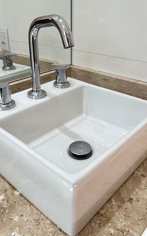 Apartamento à venda com 151m², 3 quartos e 2 vagas Apartamento à venda com 151m², 3 quartos e 2 vagasBanheiro da Suíte 1