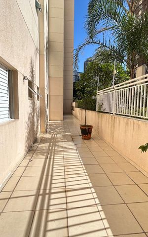 Apartamento à venda com 151m², 3 quartos e 2 vagas Apartamento à venda com 151m², 3 quartos e 2 vagasQuintal