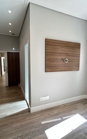 Apartamento à venda com 151m², 3 quartos e 2 vagas Apartamento à venda com 151m², 3 quartos e 2 vagasSuíte 2